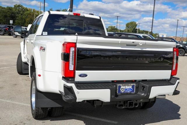 Photo of 2026 White Metallic Ford F-450