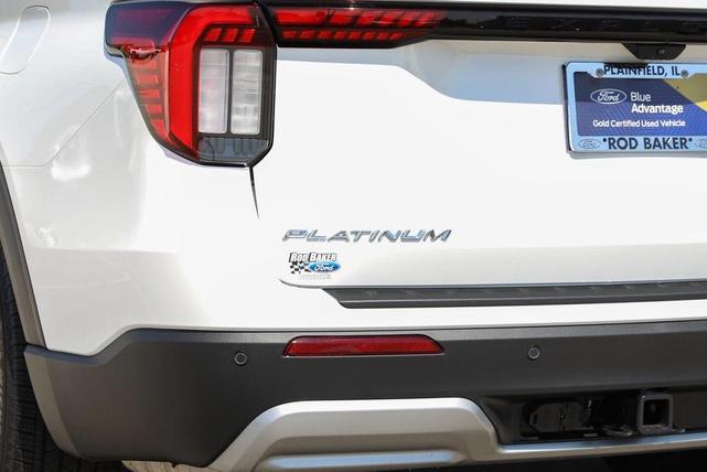 Photo of 2025 Star White Ford Explorer