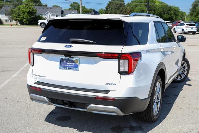 Photo of 2025 Star White Ford Explorer