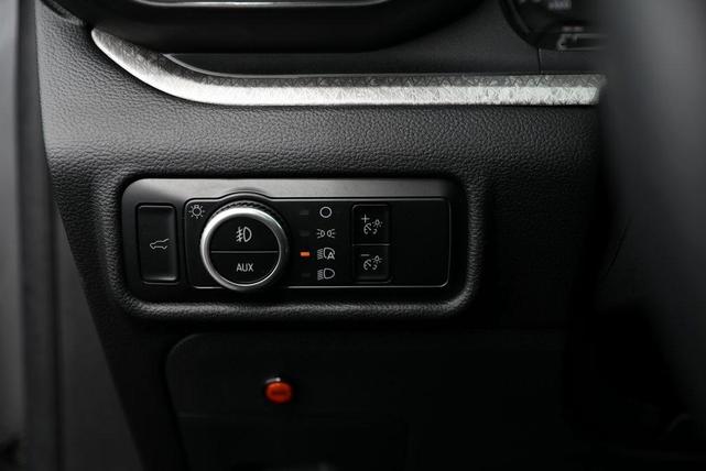 Photo of 2024 Carbonized Gray Metallic Ford Explorer