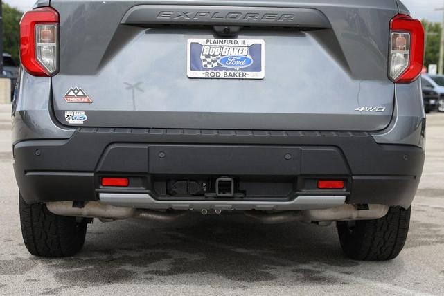 Photo of 2024 Carbonized Gray Metallic Ford Explorer