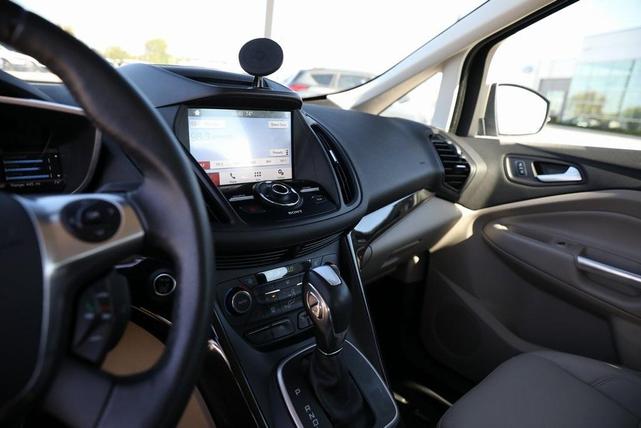 Photo of 2017 White Gold Metallic Ford C-Max Energi