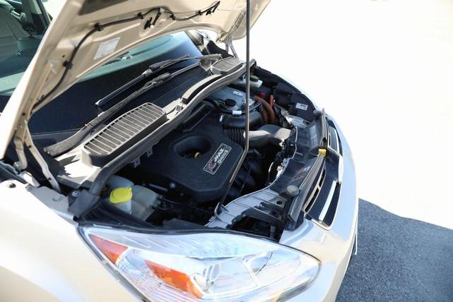 Photo of 2017 White Gold Metallic Ford C-Max Energi
