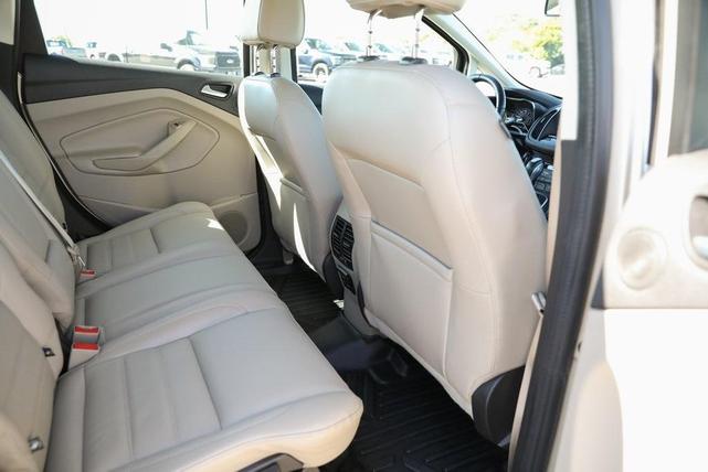 Photo of 2017 White Gold Metallic Ford C-Max Energi
