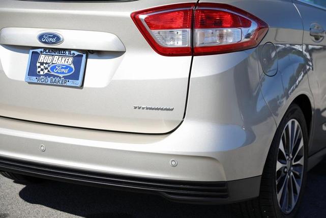 Photo of 2017 White Gold Metallic Ford C-Max Energi