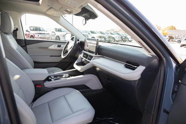 Photo of 2025 Vapor Blue Ford Explorer