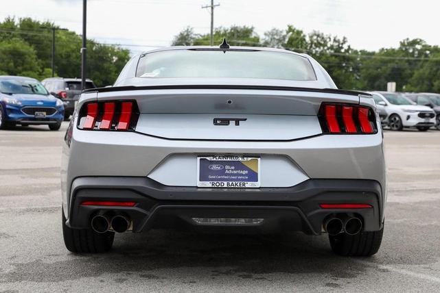 Photo of 2025 Iconic Silver Metallic Ford Mustang