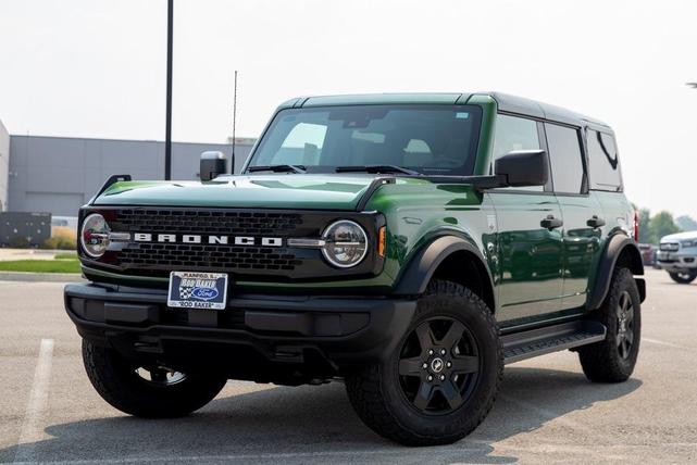 Photo of 2025 Green Metallic Ford Bronco