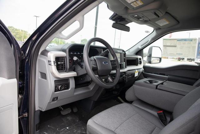 Photo of 2025 Blue Ford F-250