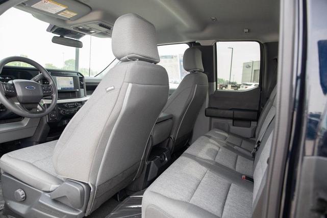 Photo of 2025 Blue Ford F-250
