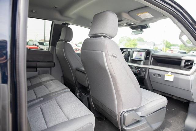 Photo of 2025 Blue Ford F-250