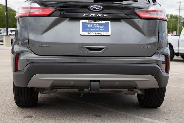 Photo of 2024 Carbonized Gray Metallic Ford Edge
