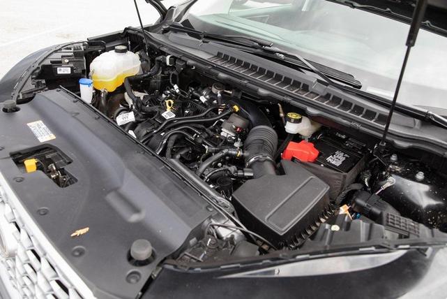 Photo of 2024 Carbonized Gray Metallic Ford Edge
