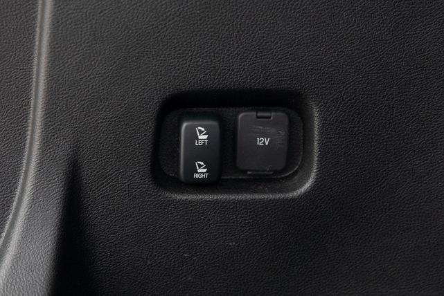 Photo of 2024 Carbonized Gray Metallic Ford Edge