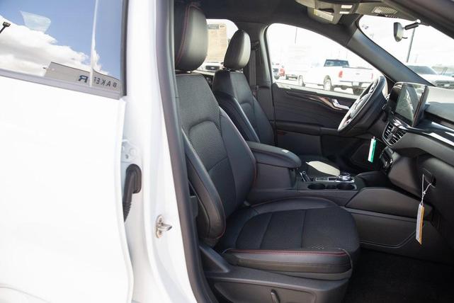 Photo of 2024 White Metallic Ford Escape