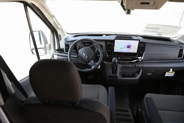 Photo of 2025 Oxford White Ford Transit-250