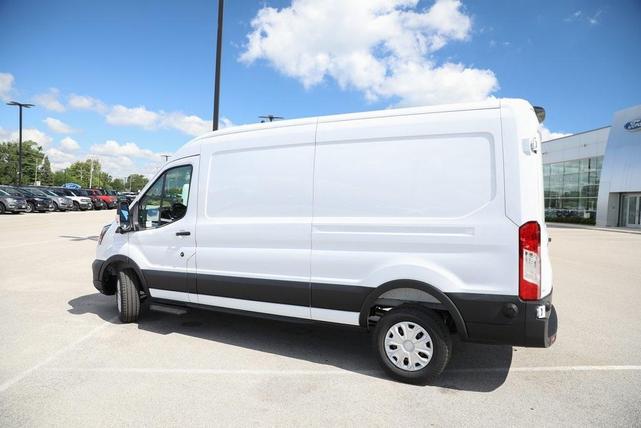 Photo of 2025 Oxford White Ford Transit-250