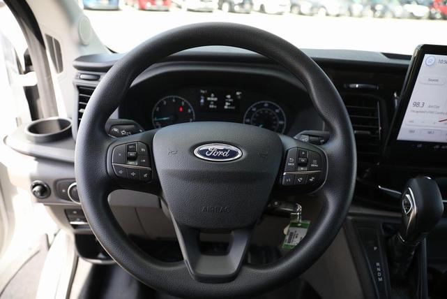 Photo of 2025 Oxford White Ford Transit-250