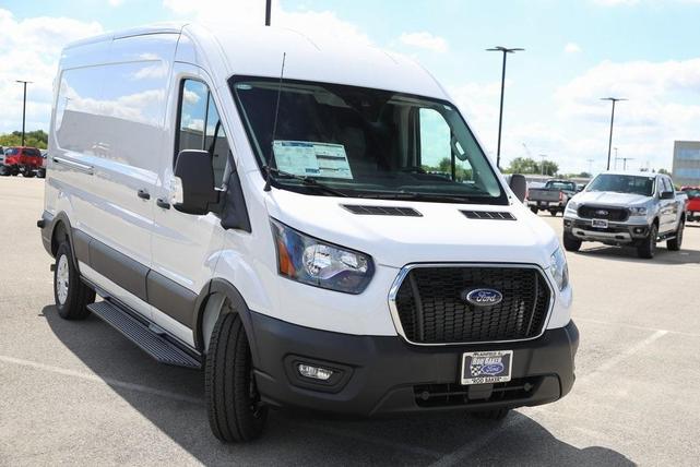 Photo of 2025 Oxford White Ford Transit-250