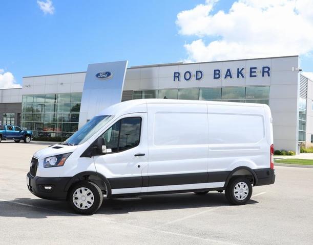 Photo of 2025 Oxford White Ford Transit-250
