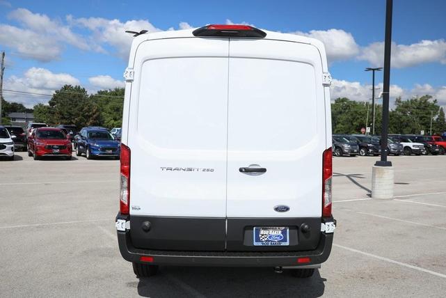 Photo of 2025 Oxford White Ford Transit-250