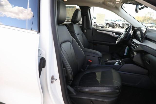 Photo of 2025 White Ford Escape