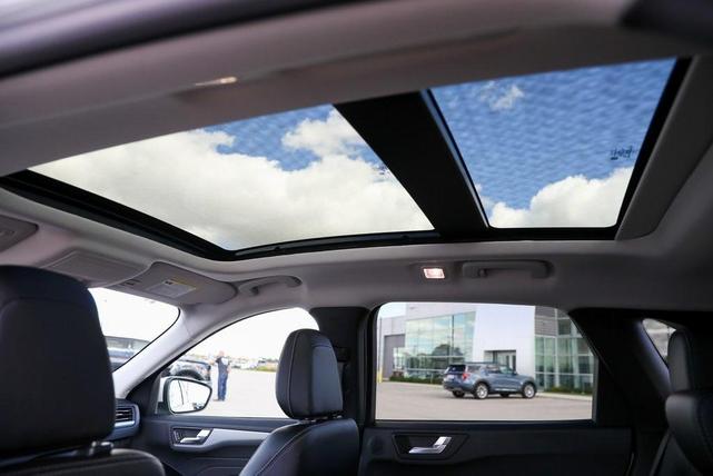 Photo of 2025 White Ford Escape