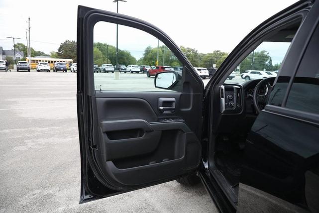 Photo of 2017 Black Chevrolet Silverado 1500