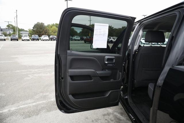 Photo of 2017 Black Chevrolet Silverado 1500