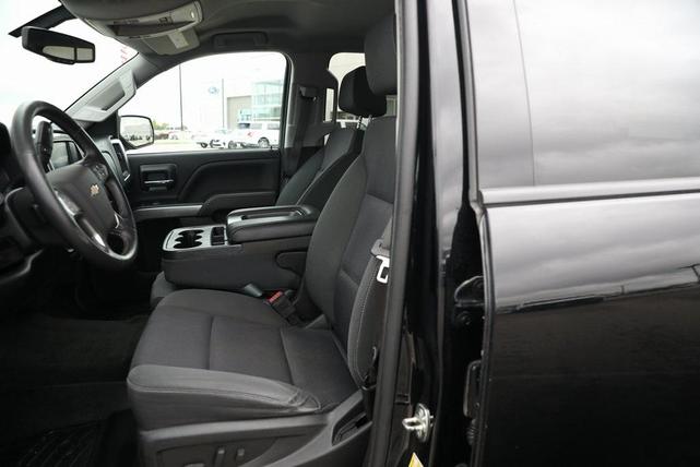Photo of 2017 Black Chevrolet Silverado 1500