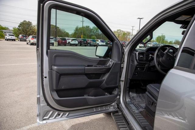 Photo of 2023 Iconic Silver Metallic Ford F-150