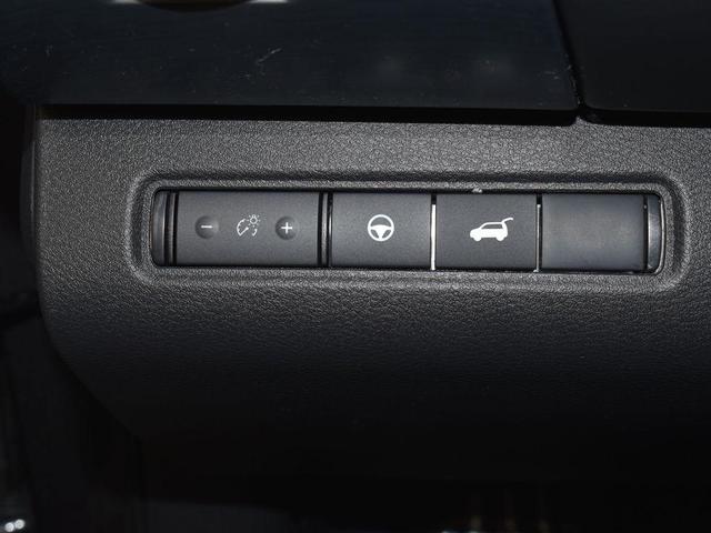 Photo of 2025 2t Gun Blk Roof Nissan Pathfinder