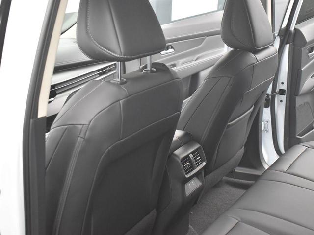Photo of 2025 Everest White P Nissan Murano