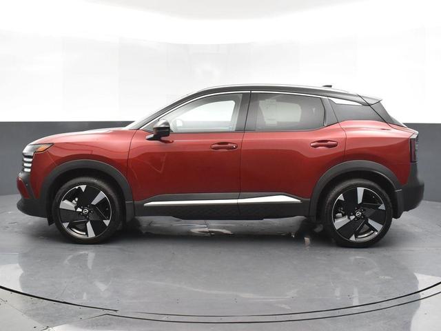 Photo of 2025 2t Red Blk Roof Nissan Kicks