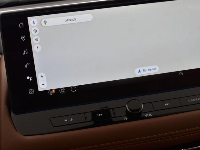 Photo of 2026 White / Black Nissan Rogue