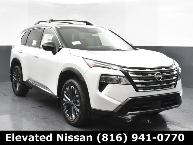 Photo of 2026 White / Black Nissan Rogue