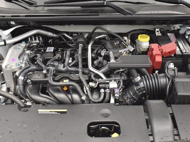 Photo of 2025 Cloud White Nissan Sentra