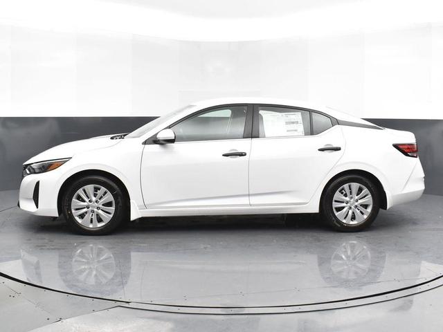 Photo of 2025 Cloud White Nissan Sentra