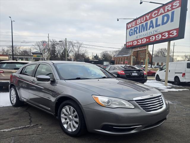 2013 Chrysler 200