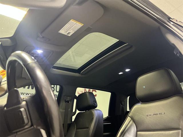 Photo of 2022 Black GMC Sierra 1500