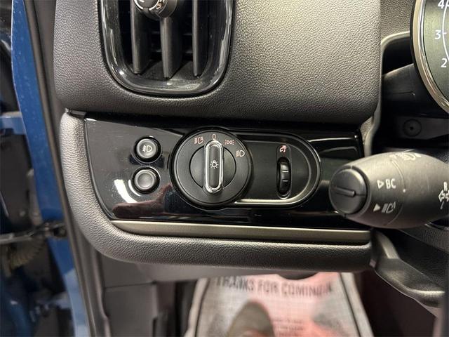 Photo of 2022 Island Blue Metallic MINI Countryman