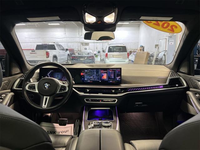 Photo of 2023 Black BMW X7