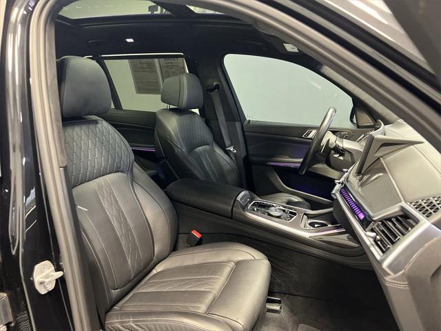 Photo of 2023 Black BMW X7
