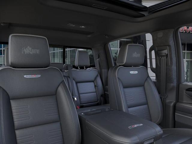 Photo of 2025 Summit White GMC Sierra 2500
