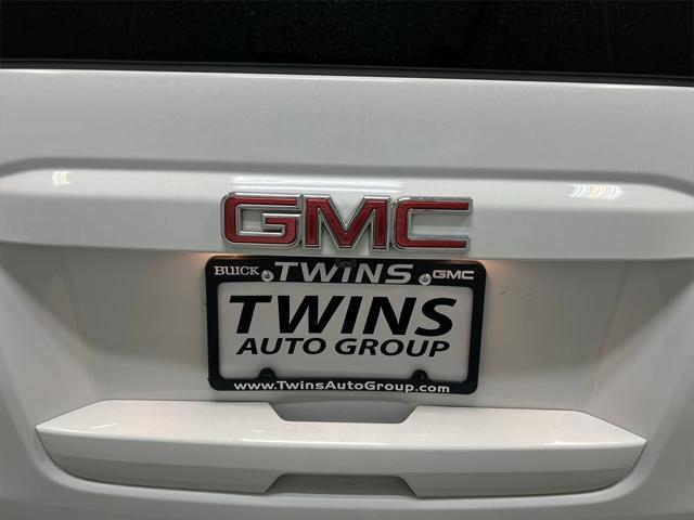 Photo of 2020 White GMC Yukon