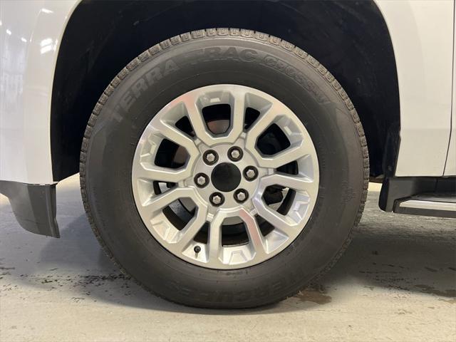 Photo of 2020 White GMC Yukon