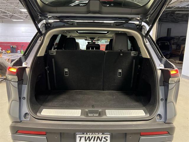 Photo of 2023 Gray INFINITI QX60