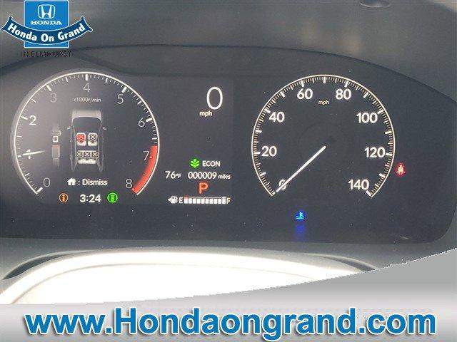 Photo of 2026 Platinum White Pearl Honda HR-V