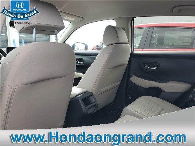 Photo of 2026 Platinum White Pearl Honda HR-V
