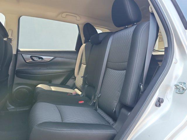 Photo of 2020 Brilliant Silver Metallic Nissan Rogue